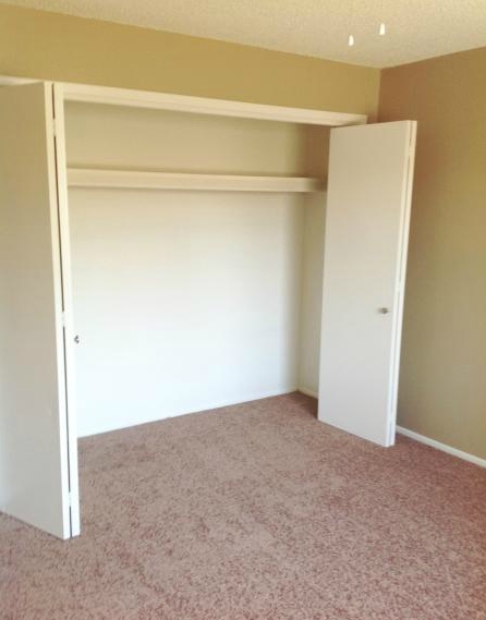 Closet - Villas on 28th