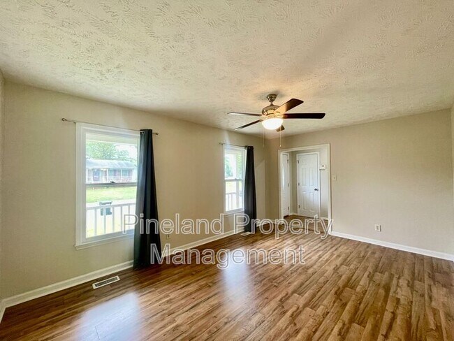 Building Photo - 632 Prestige Blvd