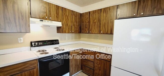 Building Photo - 5801 13th Ave SE