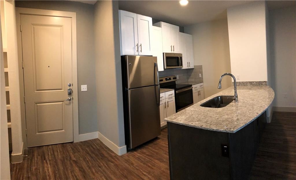 Foto principal - 260 E Davis St
