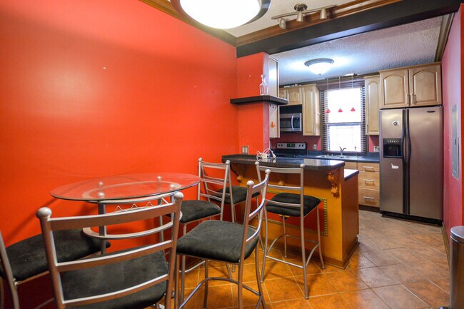 Foto del edificio - First Floor Apartment in Downtown Charleston