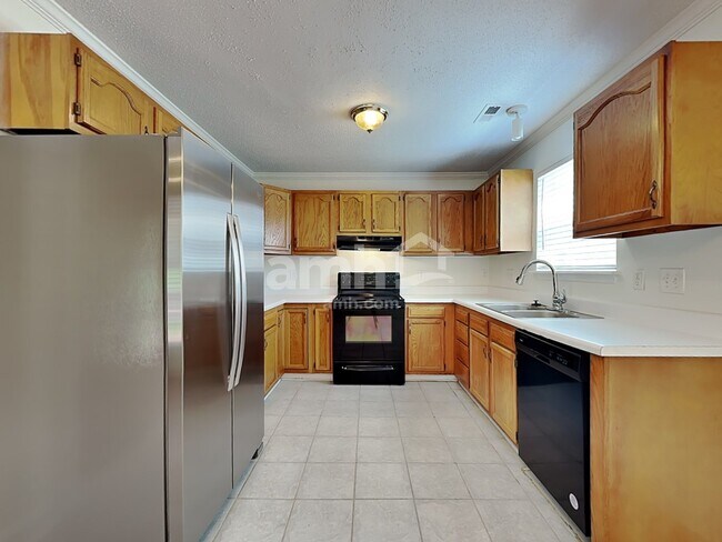 Building Photo - 550 Orchard Ridge Ln