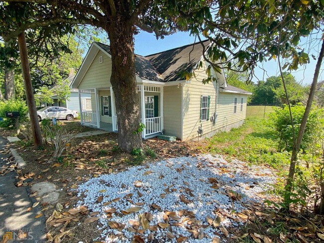Building Photo - Gorgeous updated Athens Rental home!