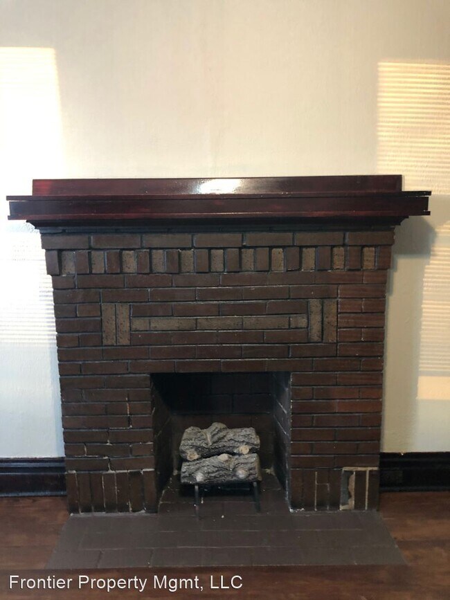 Foto del edificio - 2904-2908 S Compton Ave