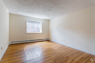 Gardner St, 75-90 photo'