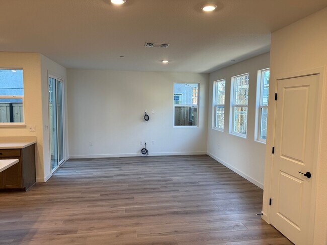 Building Photo - 2814 Stargaze Ln