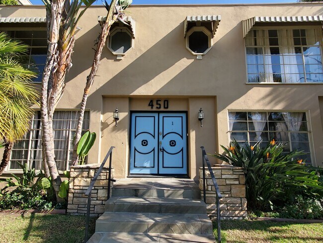 Front Entry - 450 S Rexford Dr