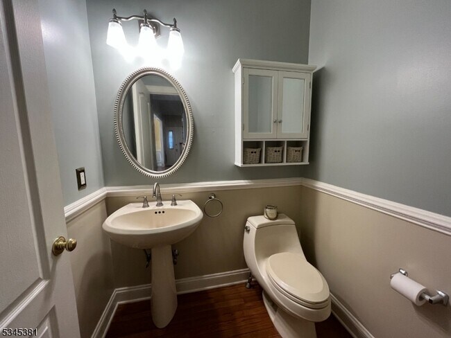 Foto del edificio - 43 Georgetown Ct