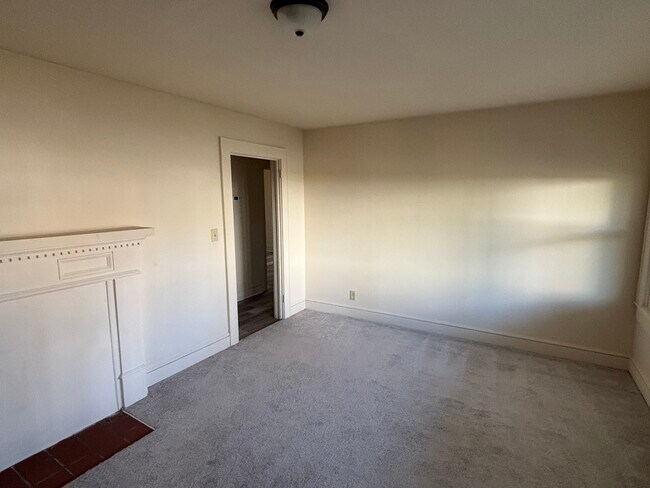 Foto del edificio - 311 Sunset Dr