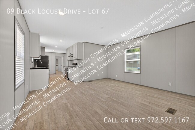 Foto del edificio - 89 Black Locust Dr