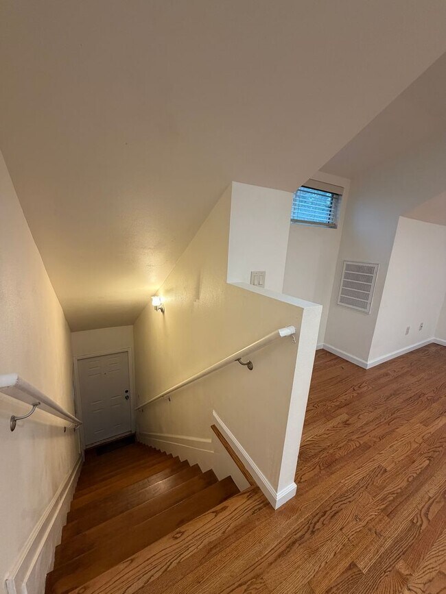 Foto del edificio - 1630Lynd