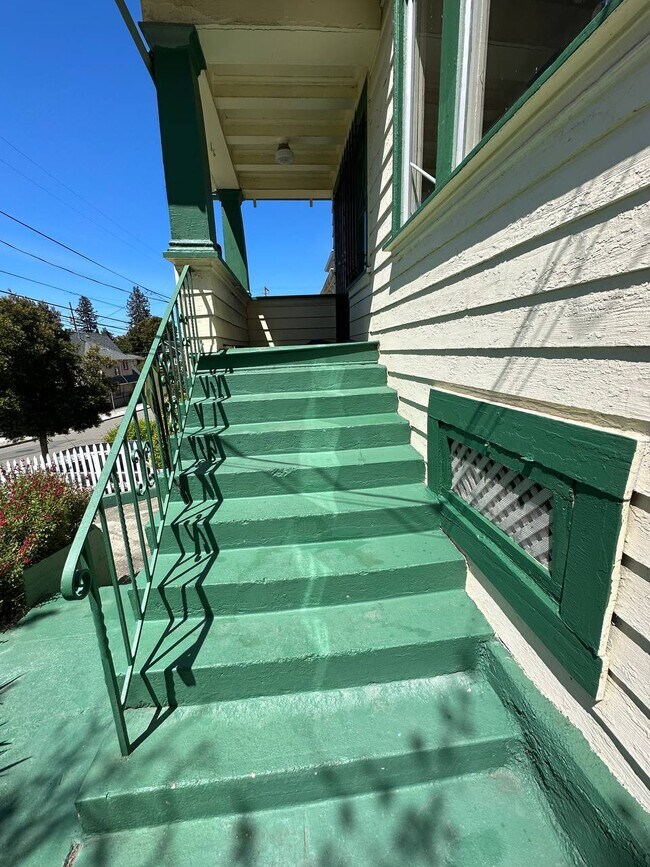 Foto del edificio - 1316 E 27th St
