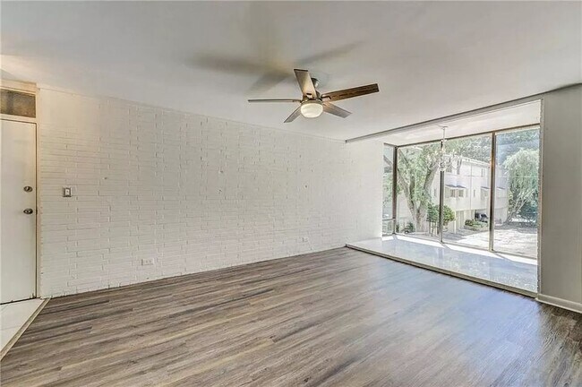Foto del edificio - 345 7th St NE