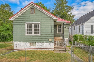 Building Photo - 316 1/2 Harrison St