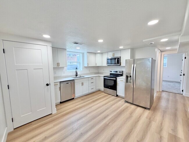 Foto del edificio - 651 N 800 W St