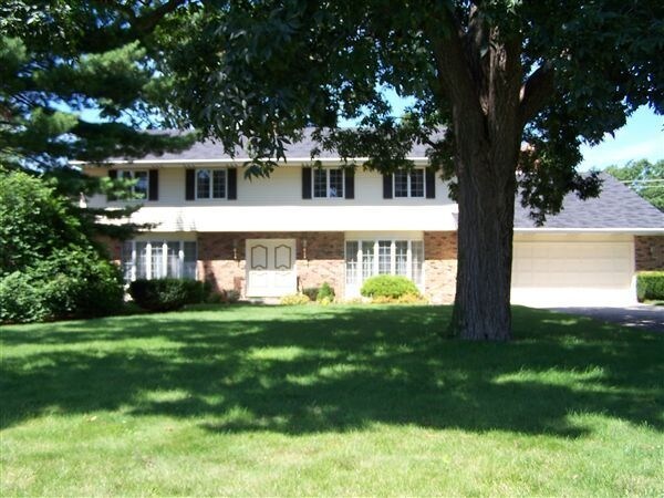 3 br, 1.5 bath - Luxury Duplex West Unit - 3 br, 1.5 bath  - Luxury Duplex West Unit