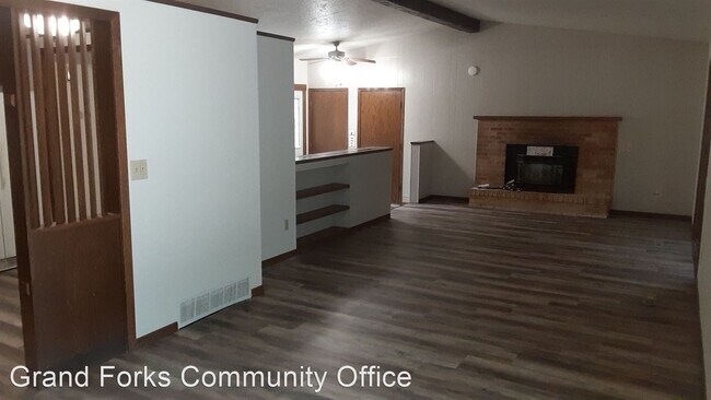 Building Photo - 4 br, 3 bath House - 3614 11th Ave N