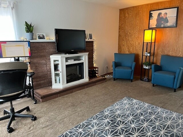 Foto del edificio - 7227 Plank Ave