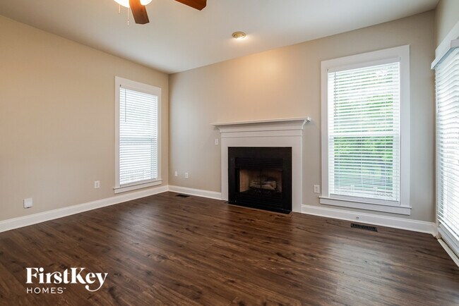 Building Photo - 10725 Cokesbury Ln
