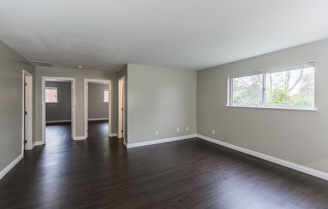2/2 Flat - University Apartments