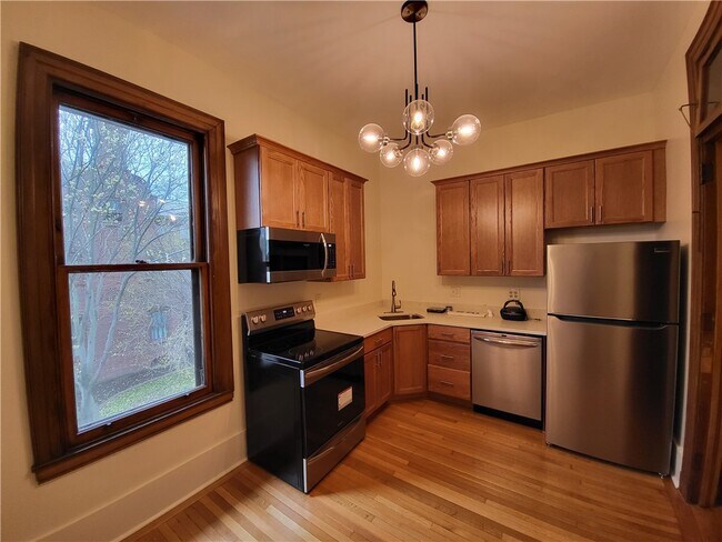 Foto del edificio - 1063 East Ave