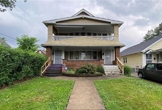 Building Photo - 1870 Haldane Rd