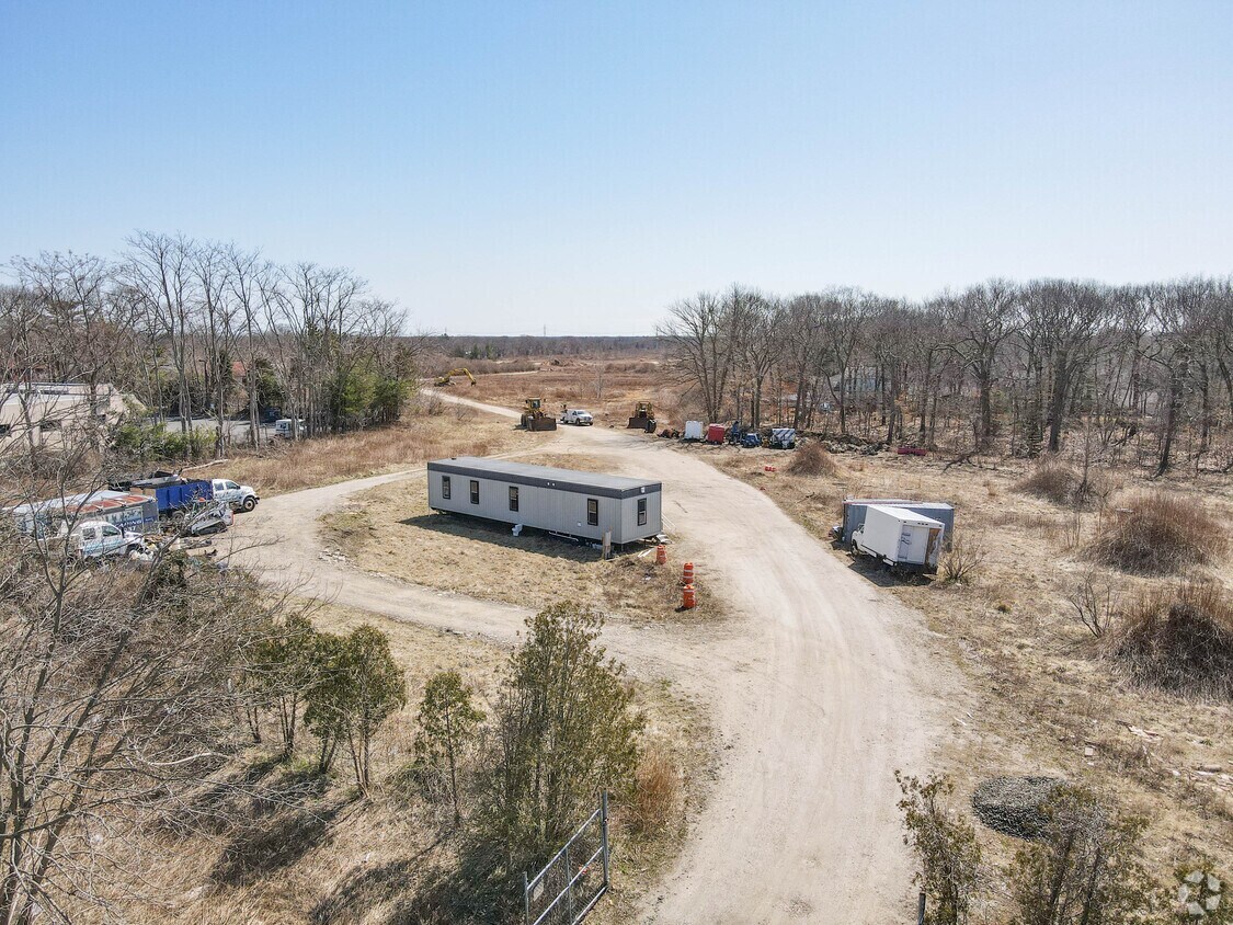 Arboretum at Farmingville Rentals in Farmingville at 510 Horseblock Rd