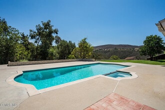 Building Photo - 2668 Valencia Cir