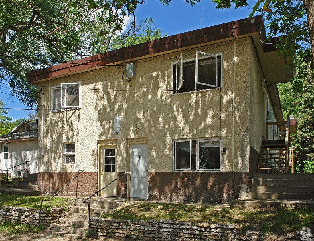 Foto principal - 2204 7th St W