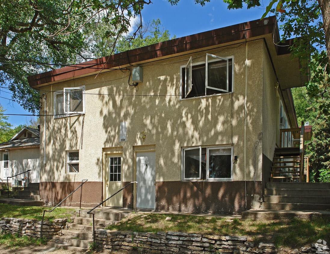 Primary Photo - 2204 7th St W