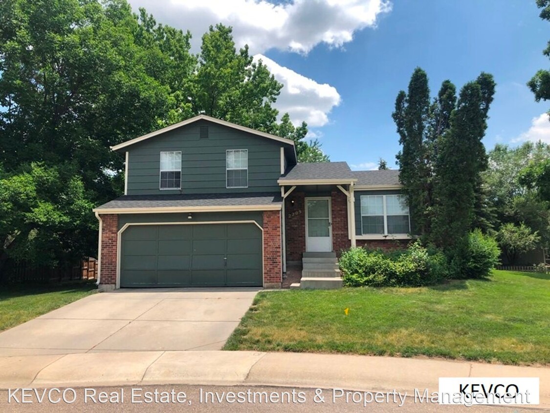 Primary Photo - 3 br, 1 bath House - 2209 Whitetail Pl
