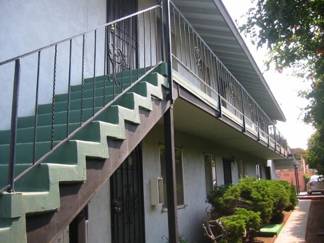 Building Photo - 229 Landis Ave