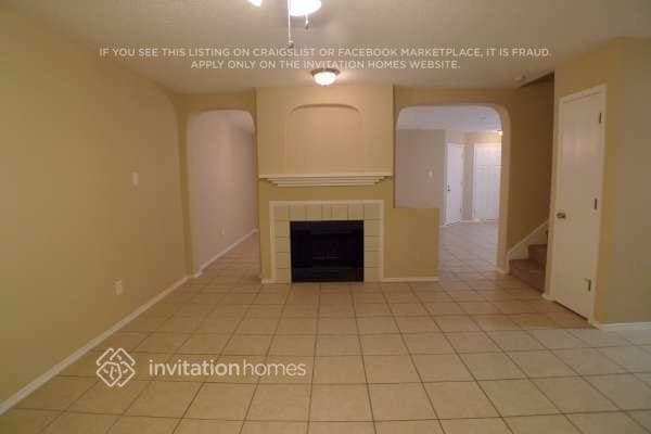 Building Photo - 2040 Cardinal Ln