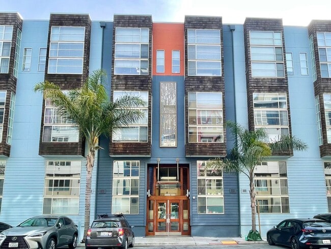 HUGE 2 Level 2br/1.5Ba Loft, High Ceilings... - HUGE 2 Level 2br/1.5Ba Loft, High Ceilings...