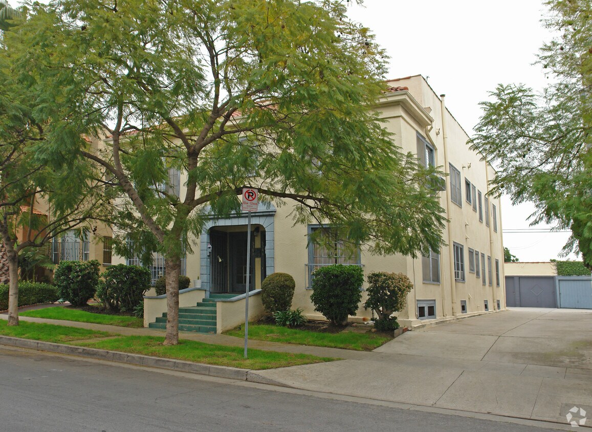 534 N Spaulding Ave, Los Angeles, CA 90036 Apartments in Los Angeles