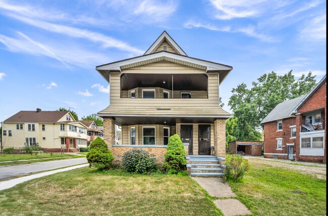 Foto del edificio - 12730 Barrington Ave