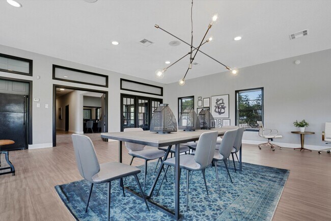 Building Photo - Prime Properties Waco