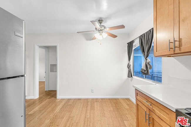 Building Photo - 2637 S Centinela Ave