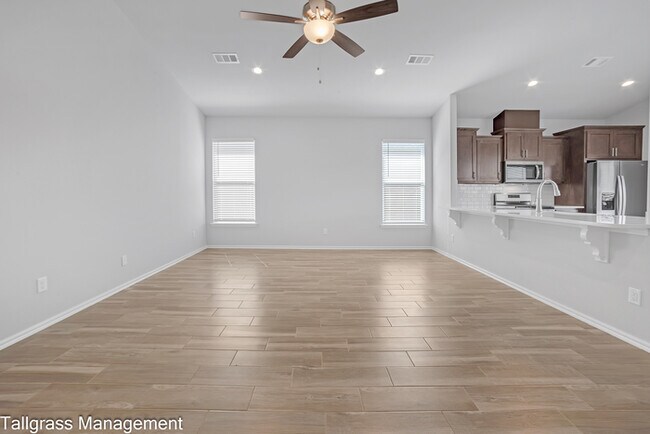 Building Photo - New Construction 4/2.5/2 Owasso Living!