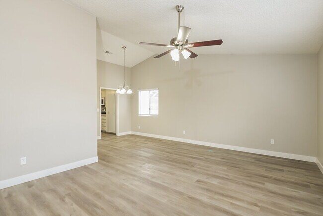 Building Photo - 212 Appian Way