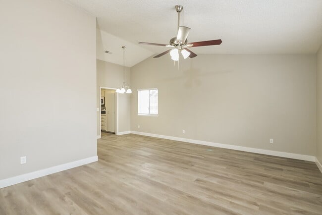 Foto del edificio - 212 Appian Way