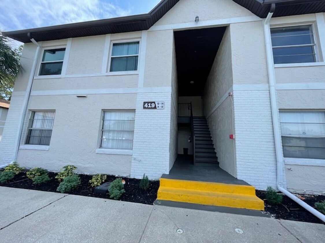 Newly Remodeled 2/2 Condo in South Daytona for $1325.00 - Newly Remodeled 2/2 Condo in South Daytona for $1325.00