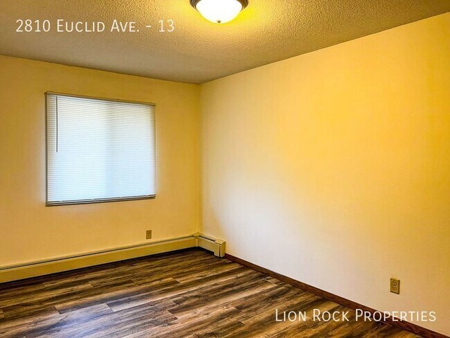 Foto del edificio - Your Modern Comfort in Anoka for $1,299/mo...