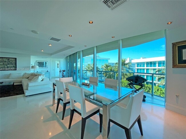 Foto del edificio - 1200 Holiday Dr