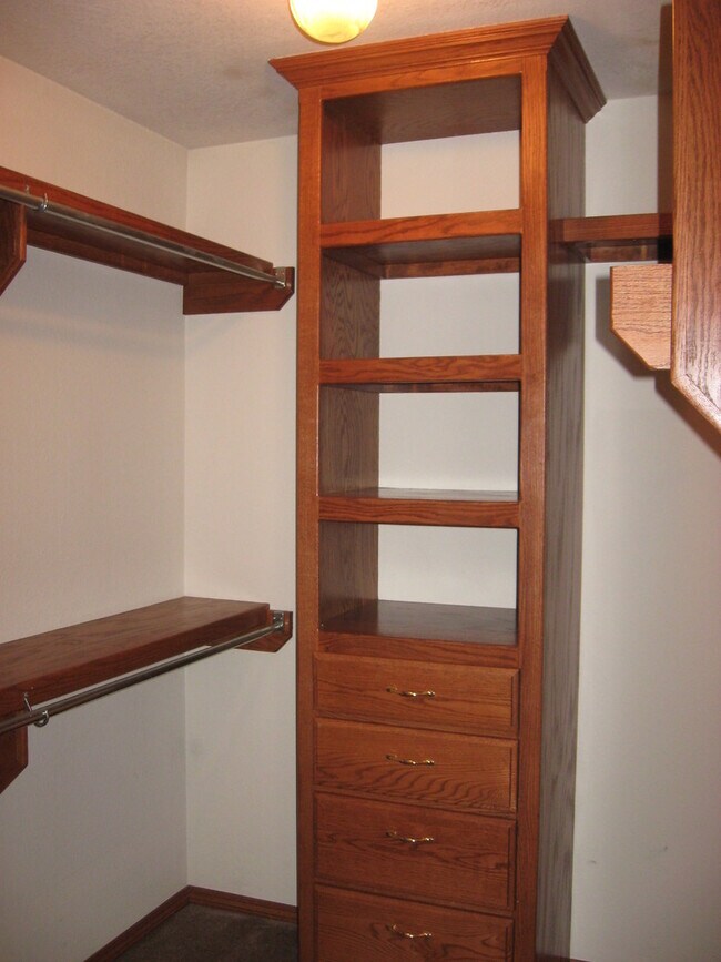 Foto del edificio - 2215 N Manning St