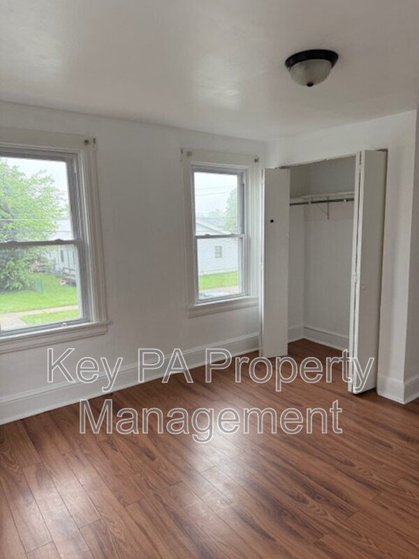Foto del edificio - 471 Hodgson St