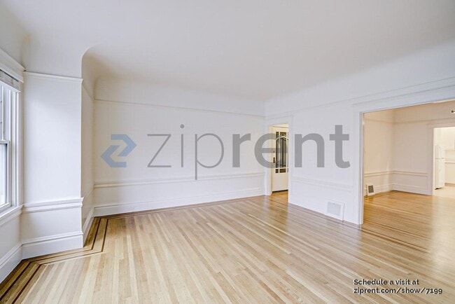 Building Photo - Unit