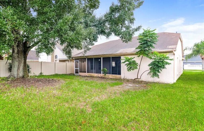 Foto del edificio - 12535 Newfield Dr