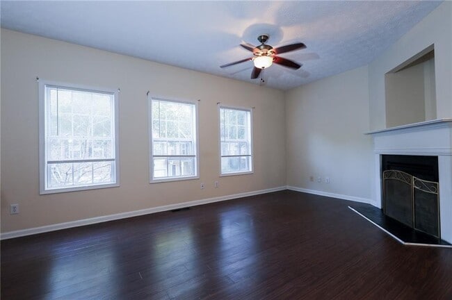 Foto del edificio - 790 Celeste Ln