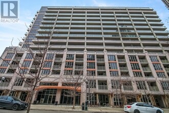 Building Photo - 35 Bastion St